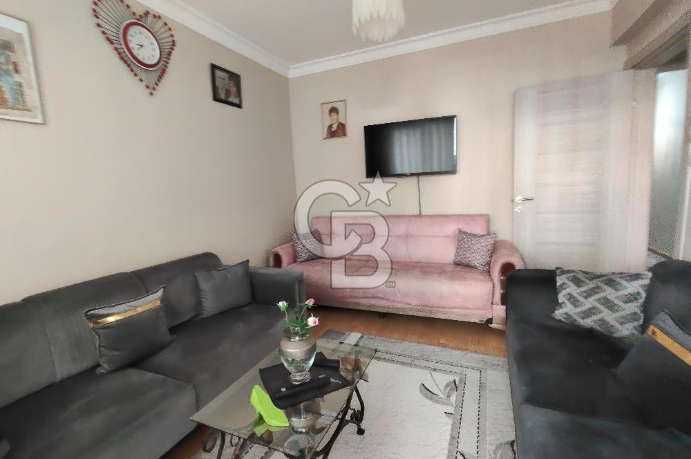 Çiğli K.çiğli'de merkezi lokasyonda satılık 3+1 daire