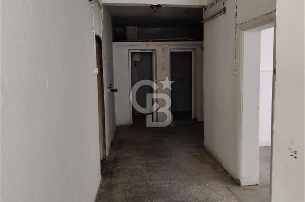 KİRALIK 440 m² İKİ KATLI TİCARİ DÜKKAN – BORNOVA YILDIRIM BEYAZIT CADDESİ ÜZERİNDE