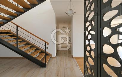 ÇAYYOLU’NDA PARK CADDESİ VİVENDİ SİTESİ’NDE 5+1 TERASLI DUBLEKS DAİRE