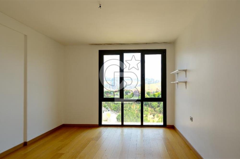 ÇAYYOLU’NDA PARK CADDESİ VİVENDİ SİTESİ’NDE 5+1 TERASLI DUBLEKS DAİRE