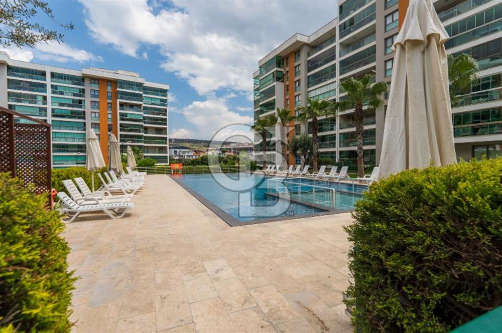 TEOK'TAN GAZİEMİR KALE GARDEN'DA HAVUZ MANZARALI SATILIK 3+1