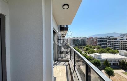 Museland - Bayraklı Mansuroğlu'nda Çift Cephe 3+1 Daire