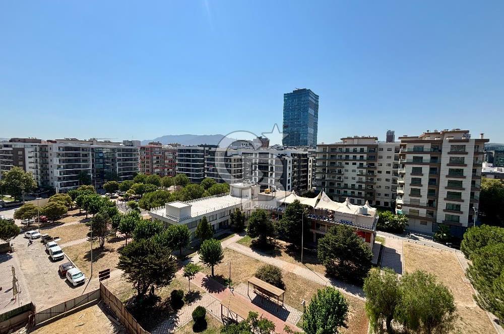 Museland - Bayraklı Mansuroğlu'nda Çift Cephe 3+1 Daire