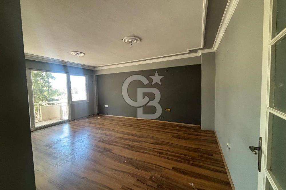 İzmir Balçova Korutürk'te Geniş ve Merkezi 3+1