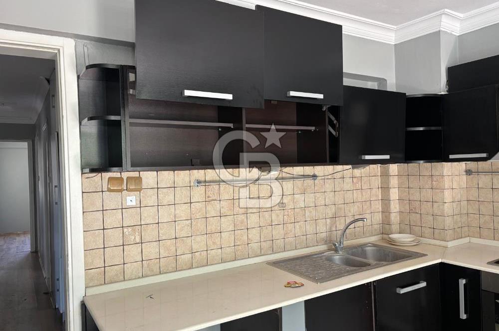 İzmir Balçova Korutürk'te Geniş ve Merkezi 3+1
