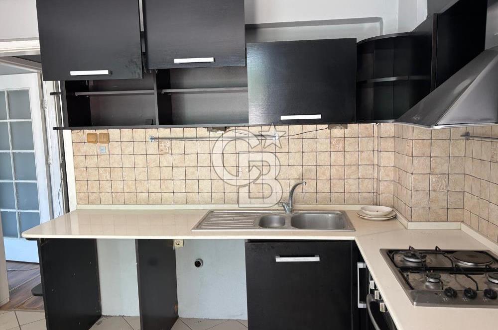 İzmir Balçova Korutürk'te Geniş ve Merkezi 3+1