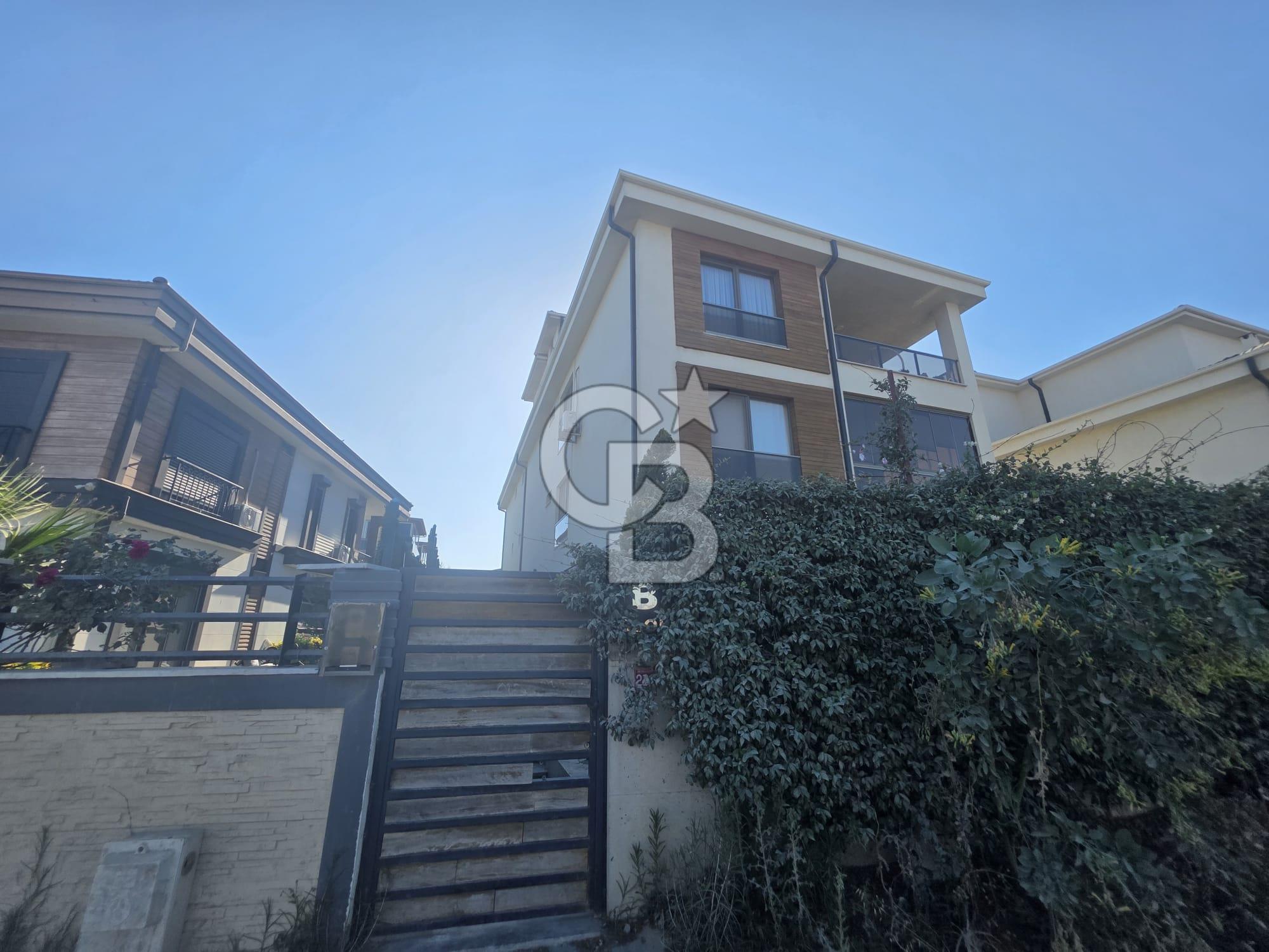 CENNETAYAĞINDA GENİŞ ÖZEL TASARIM 4+1 SATILIK DAİRE