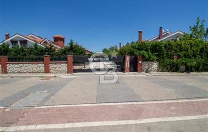 CB EAGLE'Dan VİLLALAR BÖLGESİNDE SİTE İÇERİSİNDE 450 m² 5+1 VİLLA