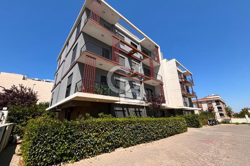 Gaziemir 232 Suit'te Panoramik Manzaralı , Tam Eşyalı Kiralık Daire 