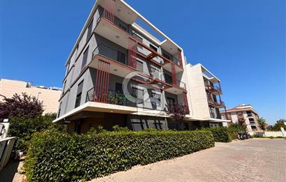 Gaziemir 232 Suit'te Panoramik Manzaralı , Tam Eşyalı Kiralık Daire 