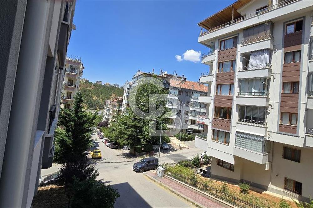 Çankaya Balgat Gökkuşağı Mahallesi'nde Satılık Ara Kat 3+1 Daire 