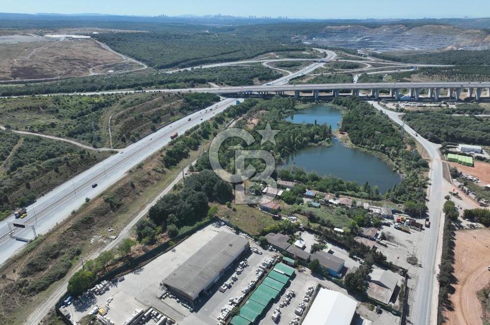 HAVALİMANI YOLU ÜZERİ IŞIKLAR KÖYÜ KİRALIK 1545M2 ARSA