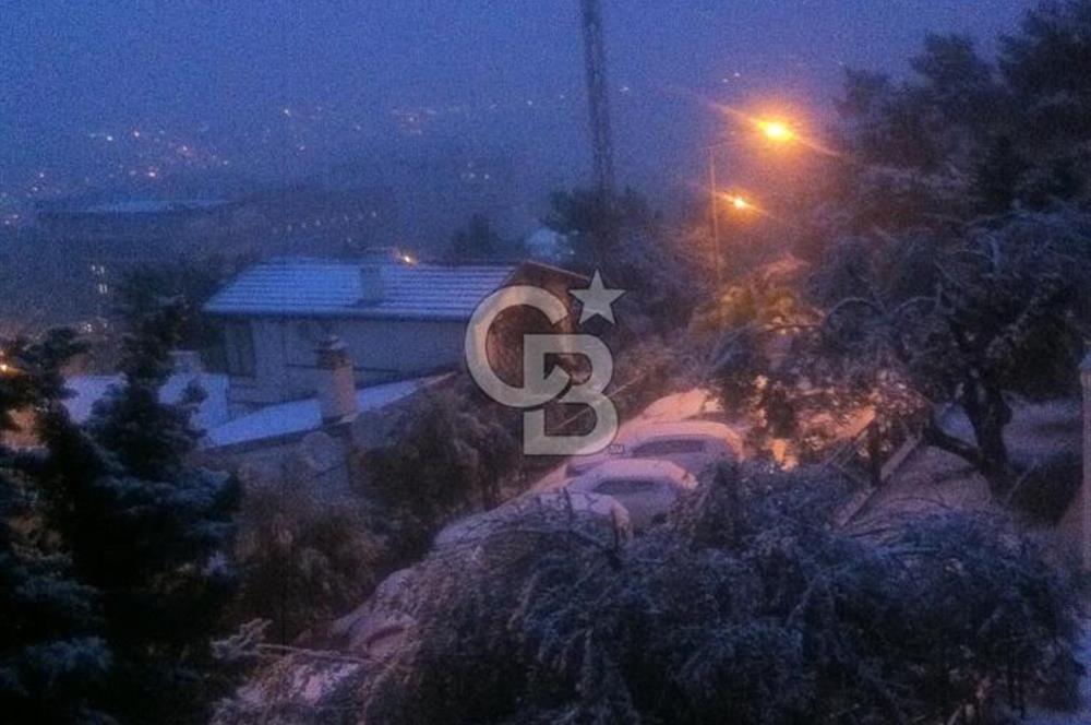Balçova Teleferik Mahallesinde Deniz Manzaralı Kiralık Villa 