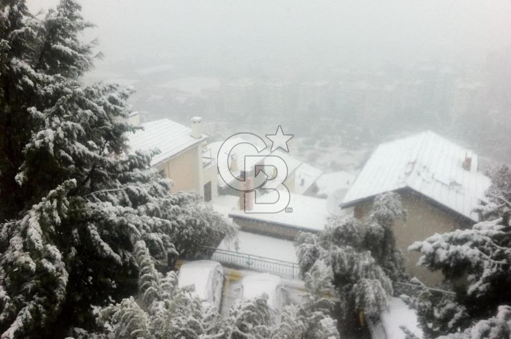 Balçova Teleferik Mahallesinde Deniz Manzaralı Kiralık Villa 