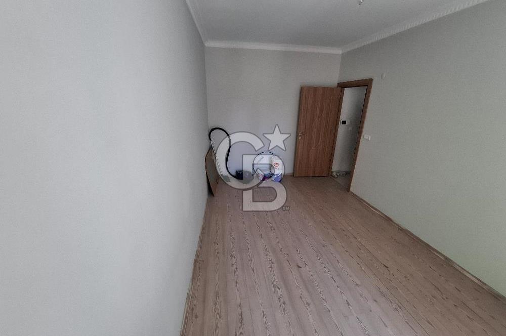 YENİKENT GÖÇMEN MAHALLESİNDE BOYALI TEMİZ 1+1 KİRALIK 78 M2