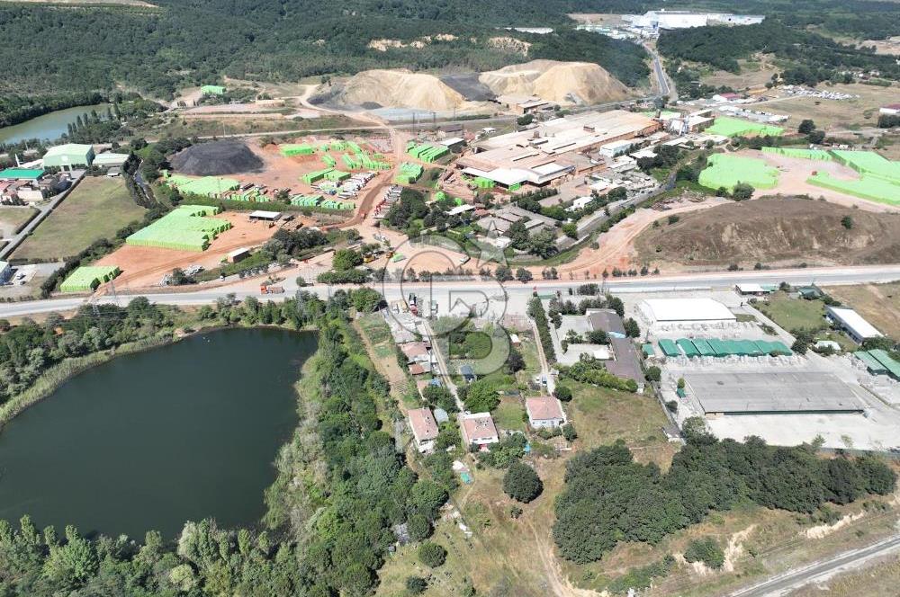 HAVALİMANI YOLU ÜZERİ IŞIKLAR KÖYÜ KİRALIK 1545M2 ARSA