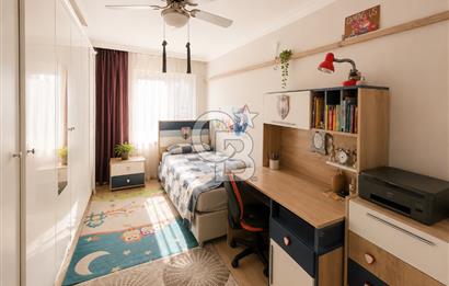 KARŞIYAKA YALI MH'DE 3+1 ARAKAT DOĞALGAZLI 165m2 SATILIK DAİRE