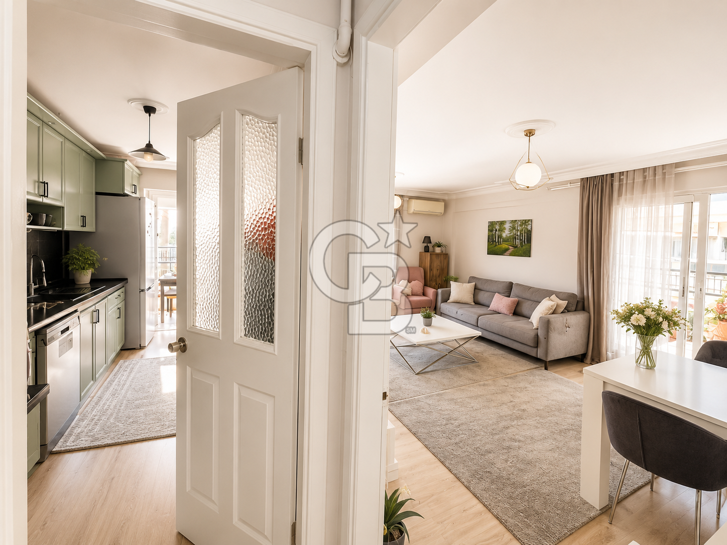 KARŞIYAKA YALI MH'DE 3+1 ARAKAT DOĞALGAZLI 165m2 SATILIK DAİRE