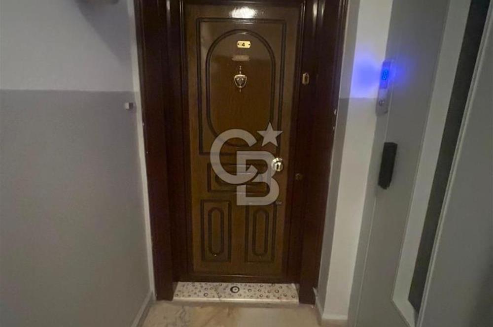 Maltepede Cadde Üzeri 3+1 Satılık Ferah Daire