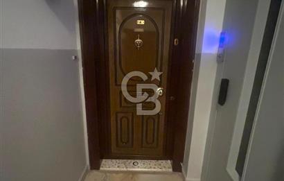 Maltepede Cadde Üzeri 3+1 Satılık Ferah Daire