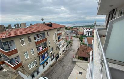 İZMİT MERKEZ'DE DENİZ MANZARALI SATILIK 2+1 DUBLEKS DAİRE