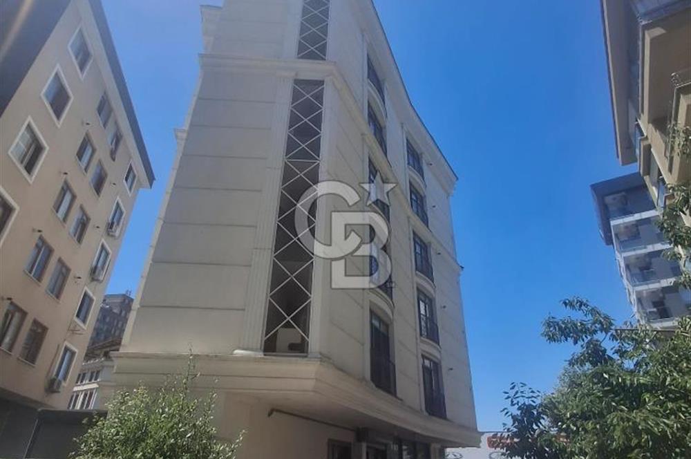 İÇERENKÖY-BOSTANCI METRO YAKINI SATILIK MASRAFSIZ LÜKS 2+1 DAİRE