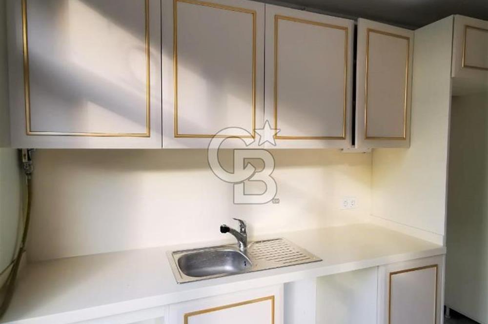 İÇERENKÖY-BOSTANCI METRO YAKINI SATILIK MASRAFSIZ LÜKS 2+1 DAİRE