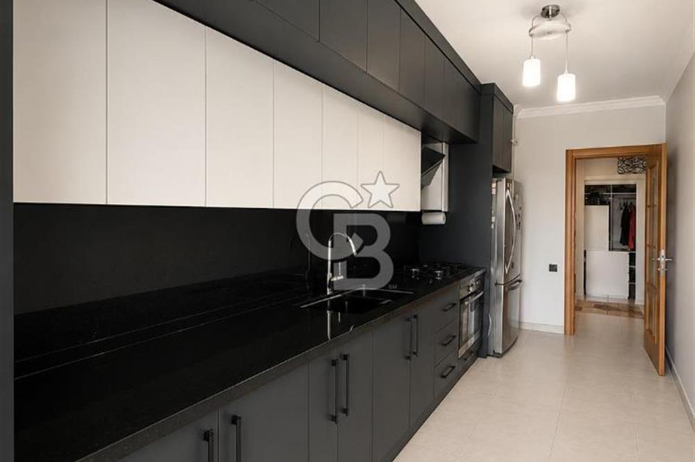İDEALTEPE'DE KÜÇÜKYALI METRO YAKINI GENİŞ 2,5+1 KİRALIK DAİRE