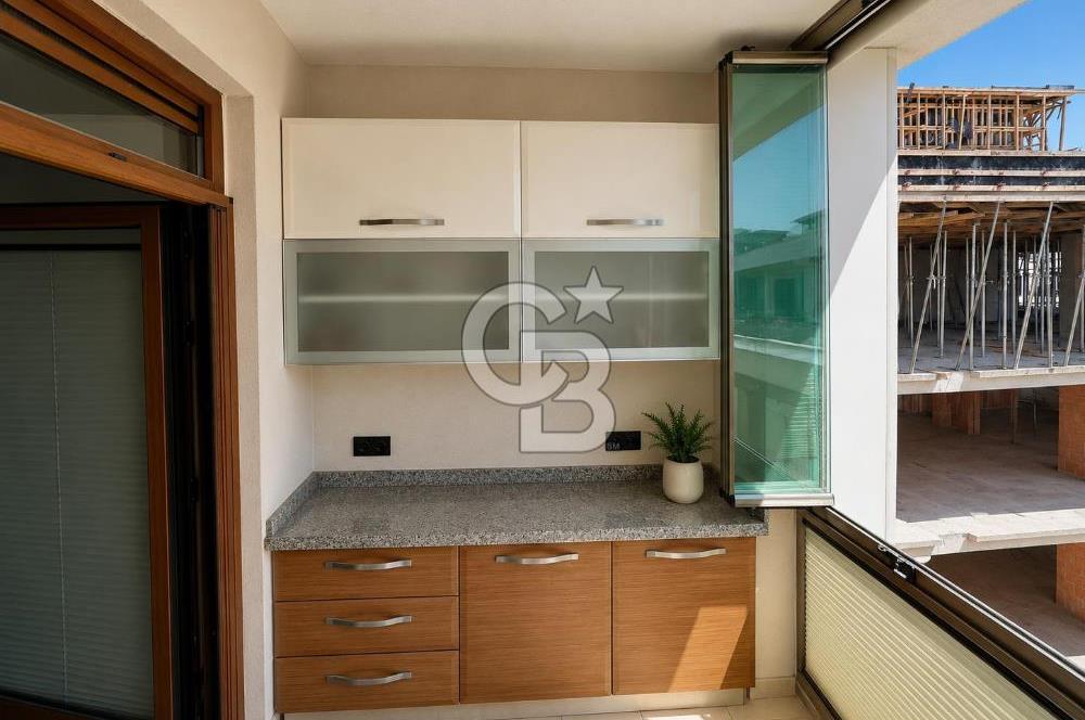 İDEALTEPE'DE KÜÇÜKYALI METRO YAKINI GENİŞ 2,5+1 KİRALIK DAİRE