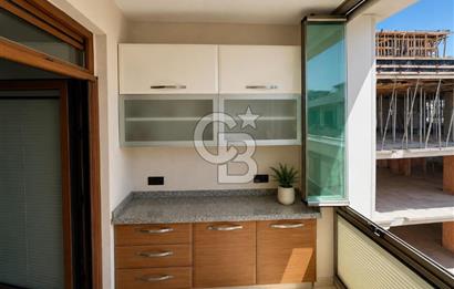 İDEALTEPE'DE KÜÇÜKYALI METRO YAKINI GENİŞ 2,5+1 KİRALIK DAİRE
