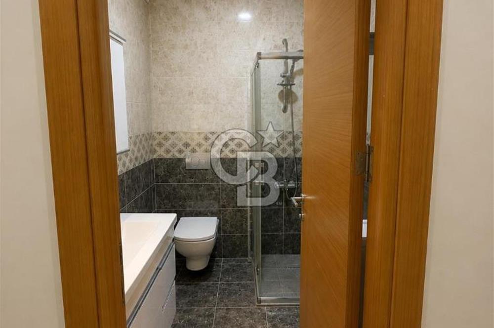 İDEALTEPE'DE KÜÇÜKYALI METRO YAKINI GENİŞ 2,5+1 KİRALIK DAİRE
