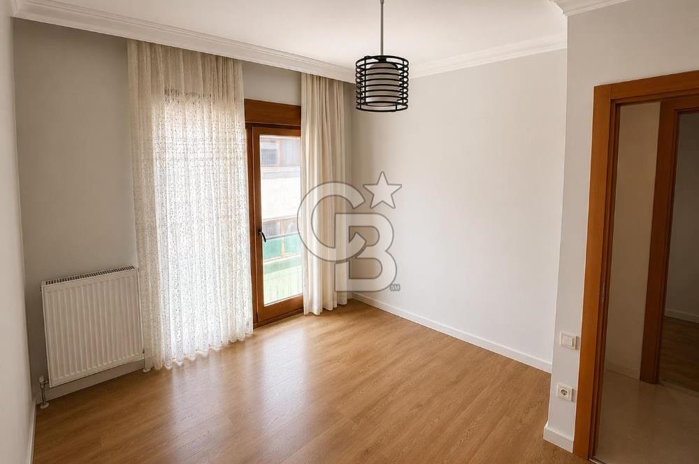 İDEALTEPE'DE KÜÇÜKYALI METRO YAKINI GENİŞ 2,5+1 KİRALIK DAİRE