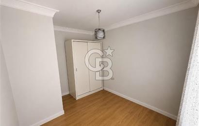 İDEALTEPE'DE KÜÇÜKYALI METRO YAKINI GENİŞ 2,5+1 KİRALIK DAİRE