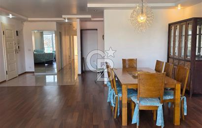 Tarabya Sahilde Butik Sitede 4+1 Luks Daire
