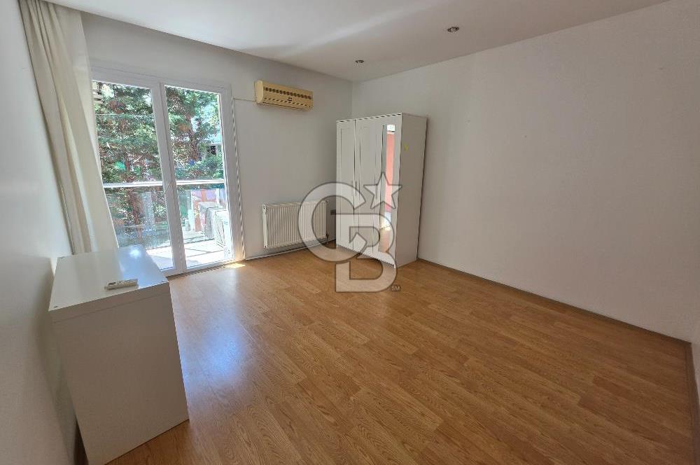 Tarabya Sahilde Butik Sitede 4+1 Luks Daire