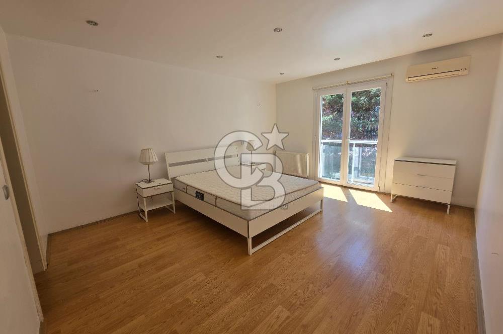 Tarabya Sahilde Butik Sitede 4+1 Luks Daire