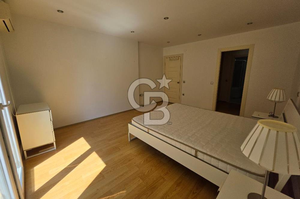 Tarabya Sahilde Butik Sitede 4+1 Luks Daire