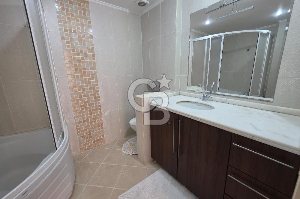 Tarabya Sahilde Butik Sitede 4+1 Luks Daire