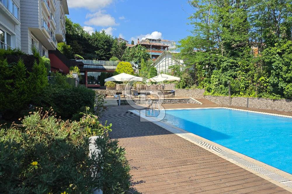 Tarabya Sahilde Butik Sitede 4+1 Luks Daire
