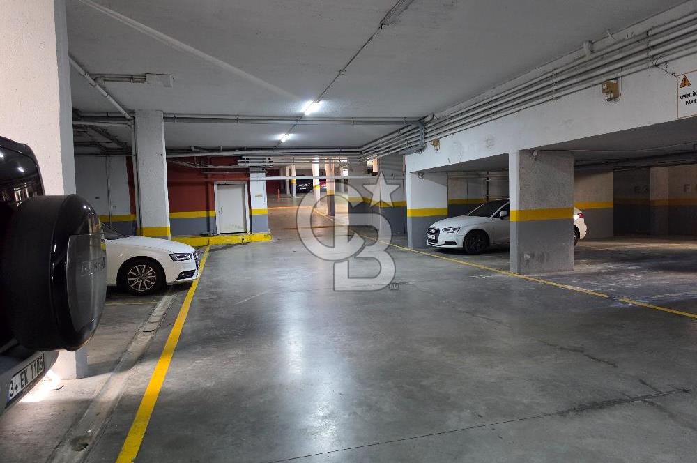 Tarabya Sahilde Butik Sitede 4+1 Luks Daire