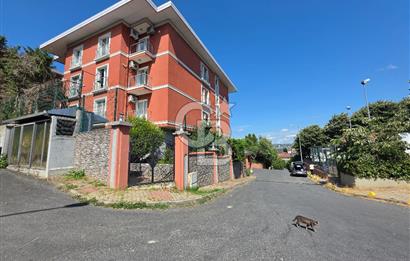Tarabya Sahilde Butik Sitede 4+1 Luks Daire