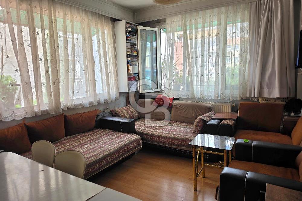 Ortaköy'de Sahile Yakın, Çift Cepheli Ara Kat 2+1 Daire