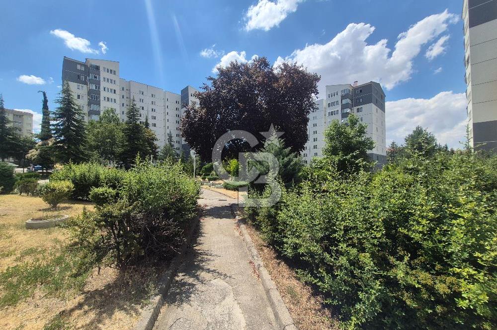 EMEKEVLER SİTESİNDE GENİŞ 2+1 GÜVENLİ VE FERAH BİR YAŞAM ALANI