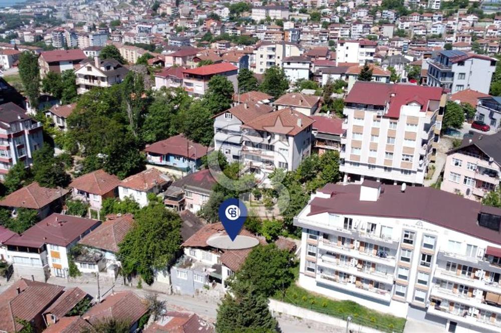 İzmit Turgut'ta Satılık 241 m² Arsa DENİZ MANZARALI
