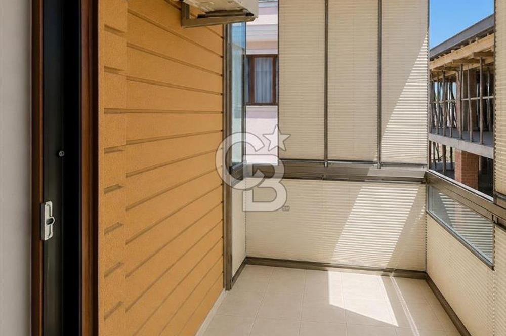İDEALTEPE'DE KÜÇÜKYALI METRO YAKINI GENİŞ 2,5+1 KİRALIK DAİRE