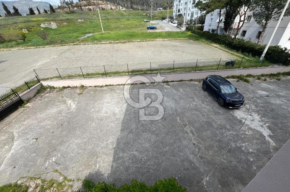 BAYRAKLI POSTACILAR EBEVEYN BANYOLU SATILIK 3+1 KÖŞE DAİRE