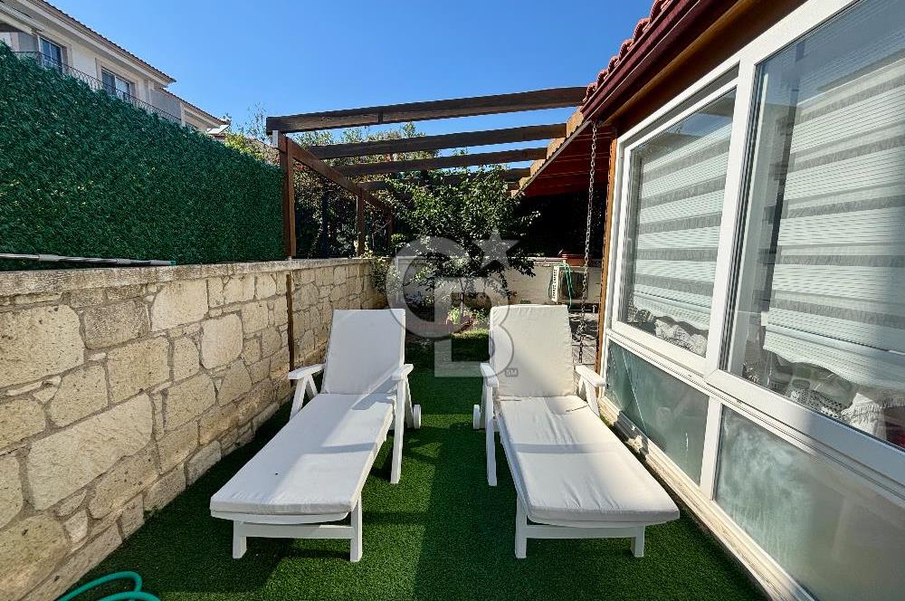 Alaçatı’da Müstakil Havuzlu 3+1 Kiralık Villa