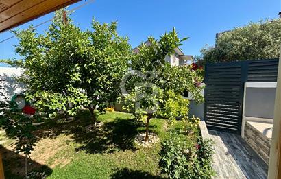 Alaçatı’da Müstakil Havuzlu 3+1 Kiralık Villa
