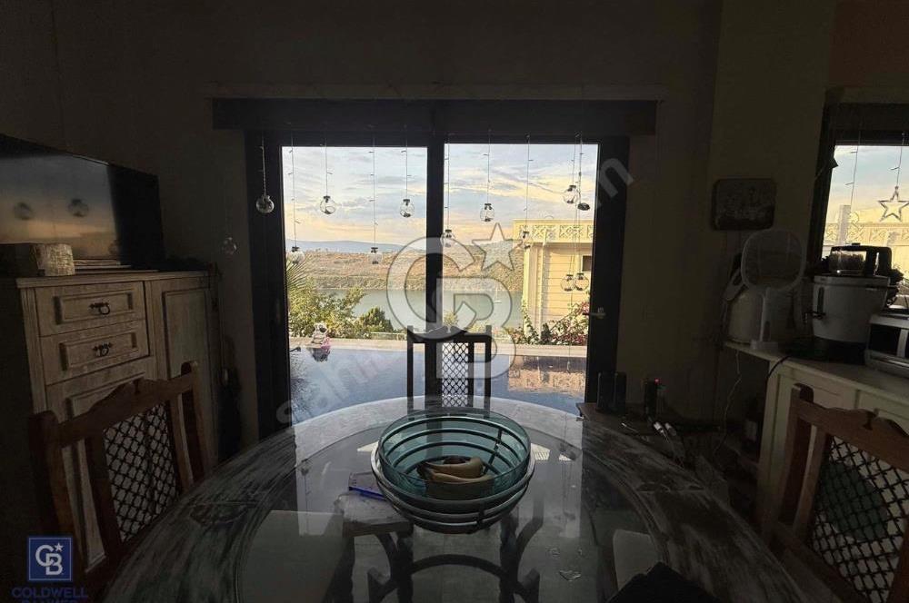 Bodrum Boğaziçi’nde Özel Havuzlu Deniz Manzaralı Satılık Villa