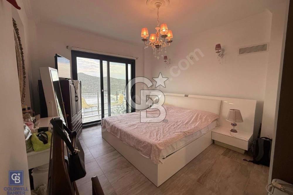 Bodrum Boğaziçi’nde Özel Havuzlu Deniz Manzaralı Satılık Villa